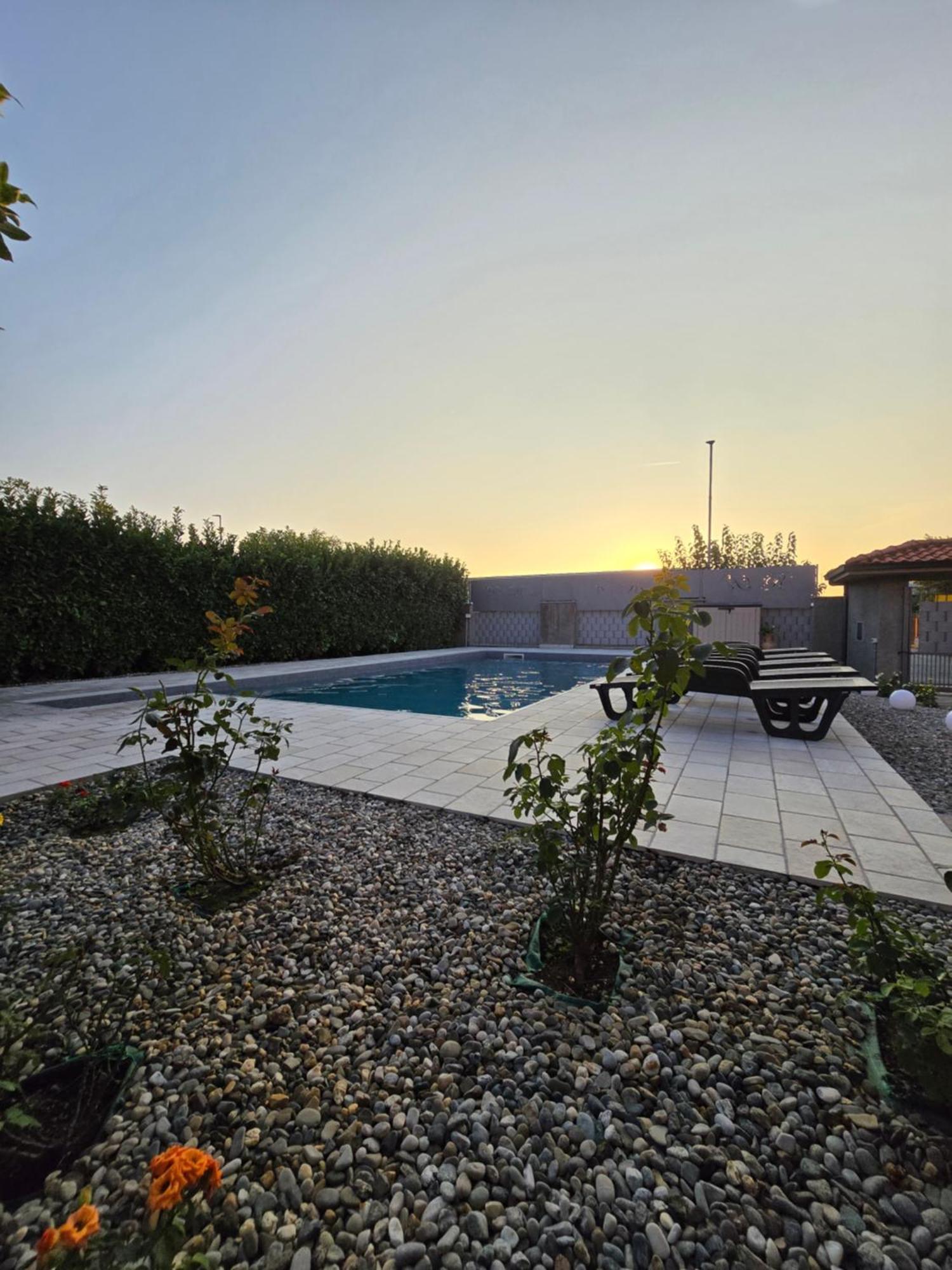 Apartment 3 *